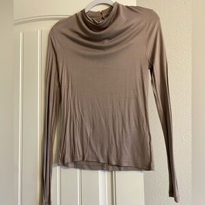 H&M Gray High-Neck Long Sleeve